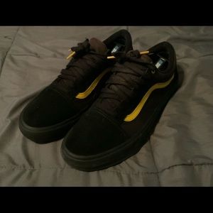 Vans Black and Yellow Old Skools